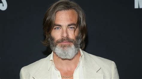 chris pine age 2022